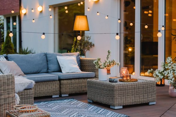 Sublimer la terrasse grâce au bon choix d'un mobilier extérieur : ce qu'il faut savoir